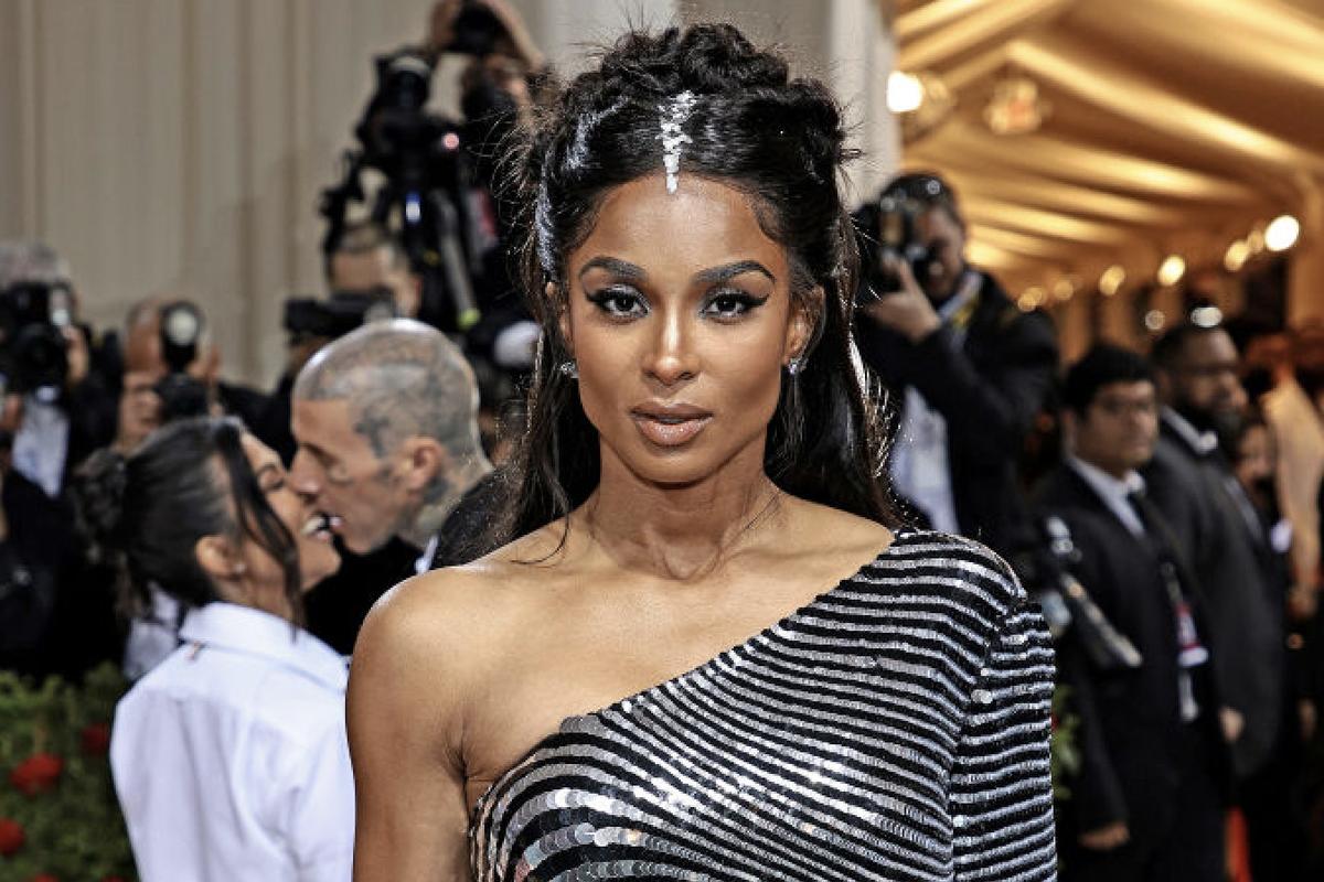 Ciara Gets Low For Instagram In A Sultry Squatting Snapshot