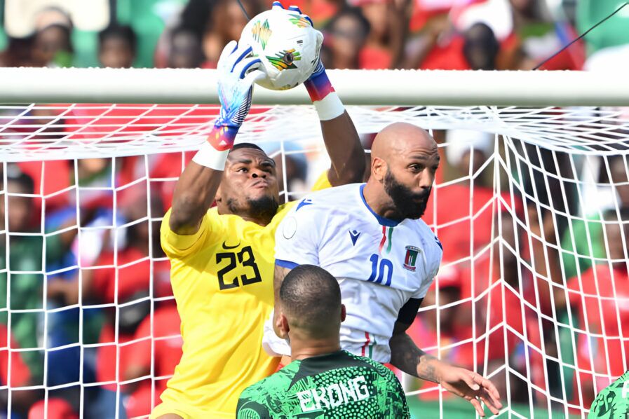 Stanley Nwabali in action against Equatorial Guinea. Photo: AFP